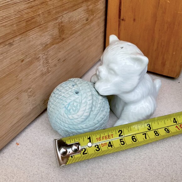 Cat & Yarn | Salt & Pepper | Adorable Kitsch Kitty Set of Kitchenware - Picture 2 of 11
